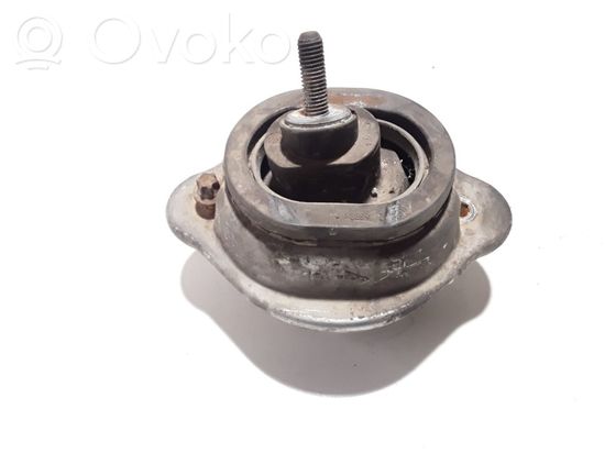 BMW X5 E53 Engine mount bracket 675072701