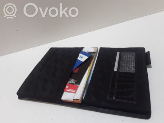 Audi A8 S8 D3 4E Owners service history hand book
