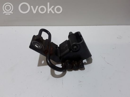 Audi A8 S8 D3 4E Front door lower hinge 4E0831411A