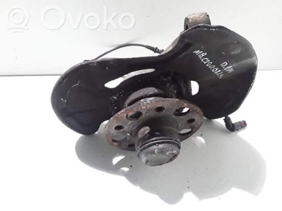 Mercedes-Benz C W203 Front wheel hub