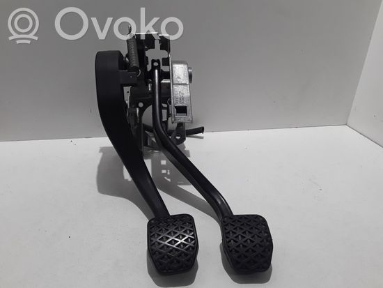 BMW 1 E81 E87 Pedal assembly 677897702 67871110