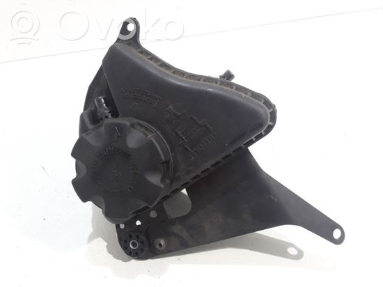 BMW 5 F10 F11 Coolant expansion tank/reservoir