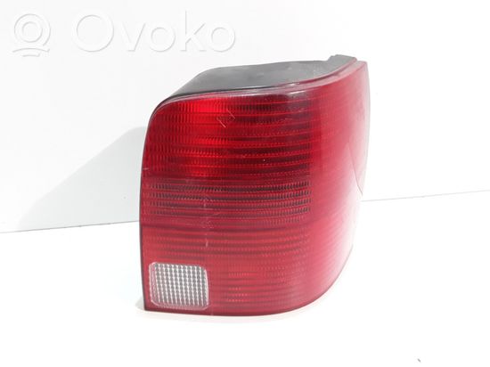 Volkswagen PASSAT B5 Rear/tail lights