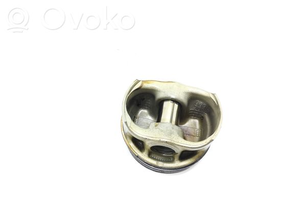 BMW 7 F01 F02 F03 F04 Piston