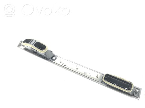 BMW 5 E60 E61 Dash center air vent grill