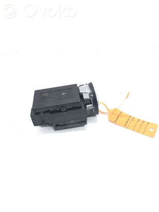 Volkswagen PASSAT CC Ignition lock 3C0905843R 33303401 11602602078022