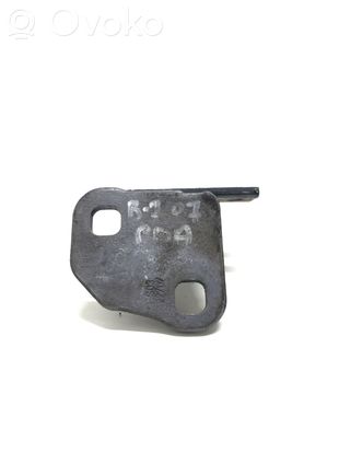 BMW 7 E65 E66 Front door lower hinge 7017818