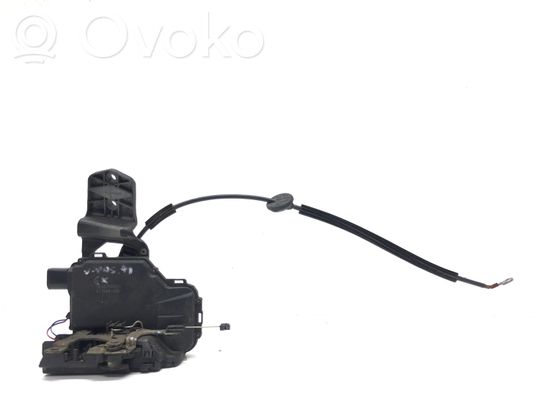 Volkswagen PASSAT B5 Rear door lock 3B4839015A