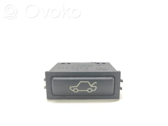 BMW 7 E38 Tailgate opening switch 8365579