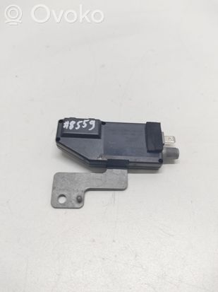 Mercedes-Benz ML W163 Aerial antenna amplifier 09380579 A1638200089
