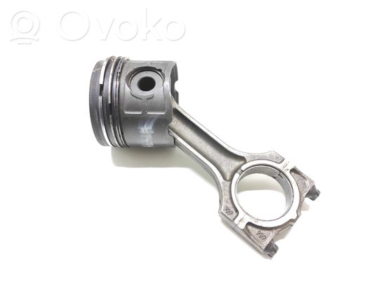 BMW 5 E39 Piston with connecting rod