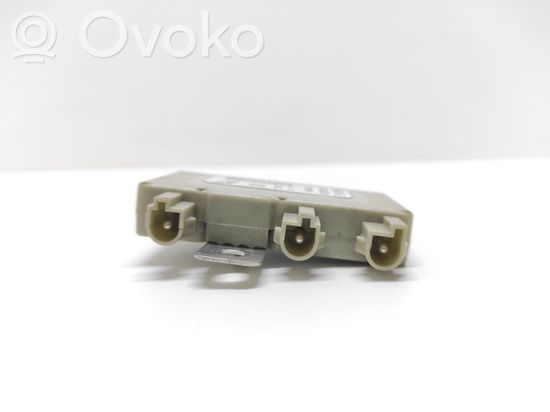 BMW 7 E65 E66 Aerial antenna amplifier 8368205