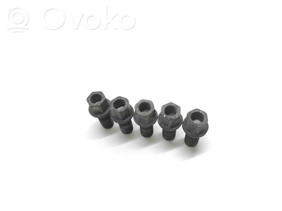 Volkswagen Caddy Nuts/bolts