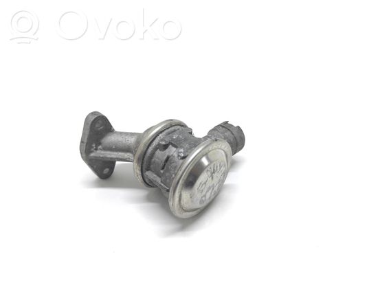 BMW 7 E65 E66 EGR valve 72823801