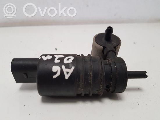 Audi A6 S6 C5 4B Headlight washer pump