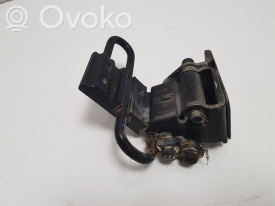 Audi A4 S4 B7 8E 8H Rear door lower hinge