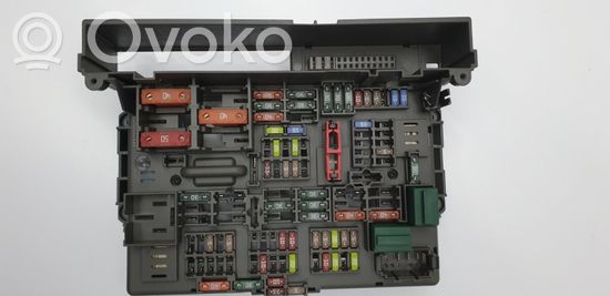 BMW 1 E81 E87 Fuse module 911944502 90600738 31861031030101