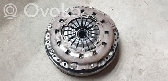 BMW 1 E81 E87 Clutch set kit 21217567842 4122E1909