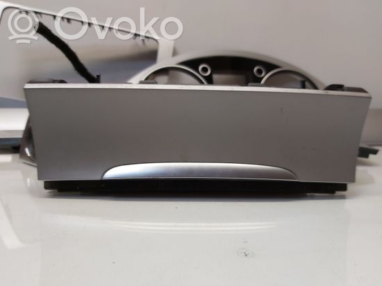 Volkswagen PASSAT B7 Panel trim