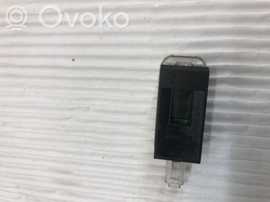 Audi A8 S8 D3 4E Other interior light 4E0947415