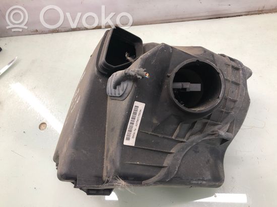 BMW 3 E90 E91 Air filter box 13717567175