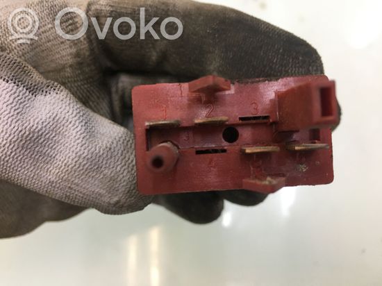Volkswagen PASSAT B5 ESP (stability program) switch 3B0927134A
