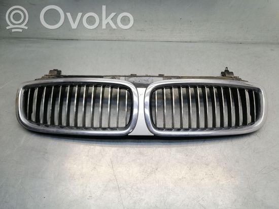 BMW 7 E65 E66 Front bumper upper radiator grill 7037727 51137037727
