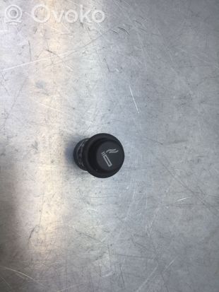 Audi A6 S6 C6 4F Cigarette lighter