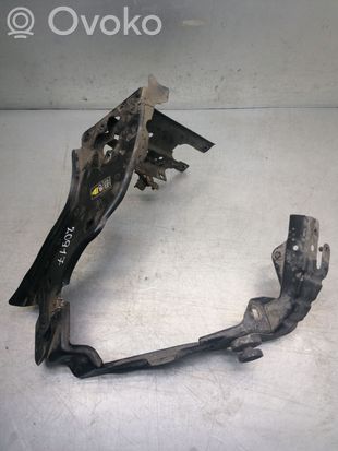 Mercedes-Benz E W211 Top upper radiator support slam panel