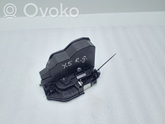BMW X5 E70 Rear door lock 7202148