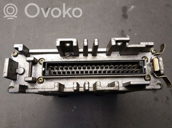 Audi 80 90 B3 Engine control unit/module 037906022DG 037906022