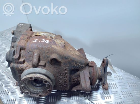BMW 3 E90 E91 Rear differential 7566225