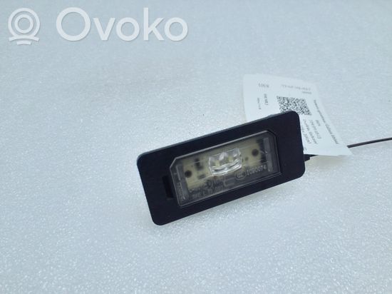 BMW 3 E90 E91 Number plate light 7193293