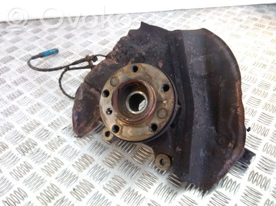 BMW X5 E53 Front wheel hub