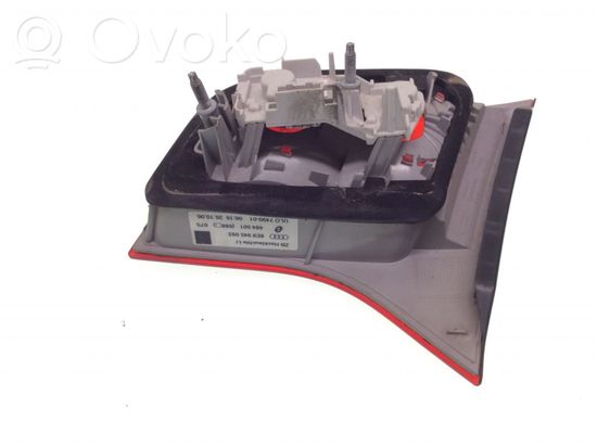 Audi A4 S4 B7 8E 8H Tailgate rear/tail lights 8E9945093