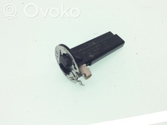 Mercedes-Benz Sprinter W907 W910 Aerial antenna amplifier A2139052803