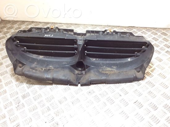 BMW 5 E60 E61 Radiator cooling fan shroud 7050537