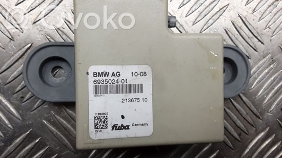 BMW 5 E60 E61 Aerial antenna amplifier 693502401