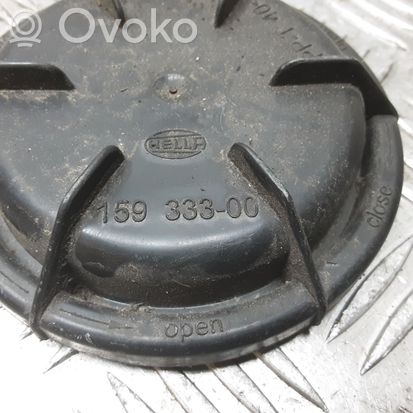 BMW 5 E60 E61 Headlight/headlamp dust cover 15933300