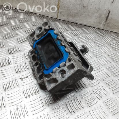 Volkswagen Golf Plus Engine mounting bracket