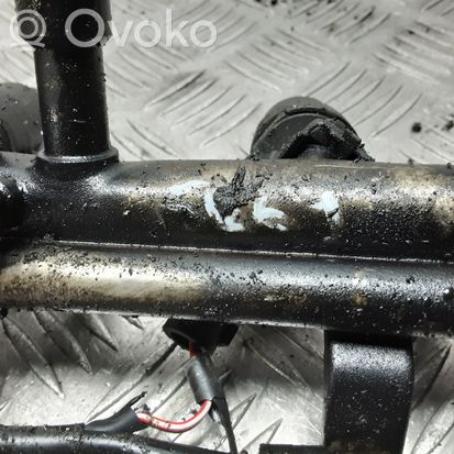 BMW 3 E46 Fuel main line pipe D3768FA