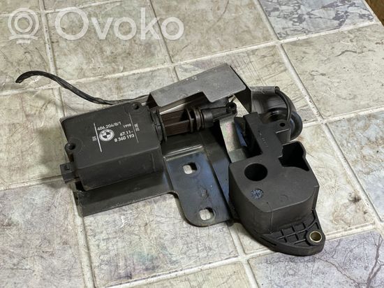 BMW 5 E39 Tailgate window lock/catch/latch 40620481