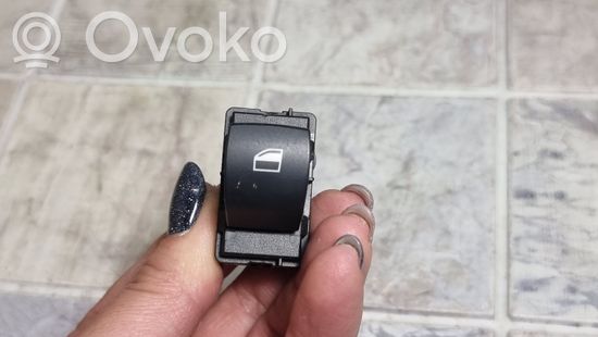 BMW X1 E84 Electric window control switch 15979800 6935534