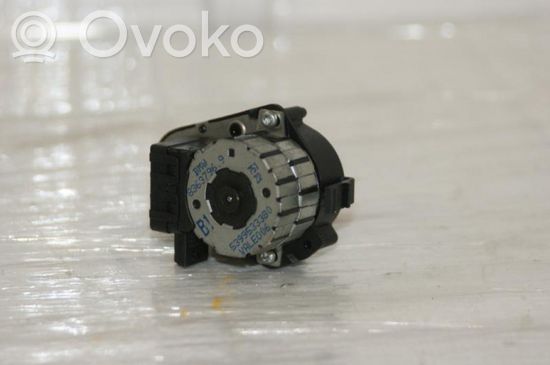 BMW 5 E39 Intake manifold valve actuator/motor 64118363796