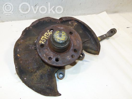 Mercedes-Benz E W210 Front wheel hub A2103300120 A2103300325