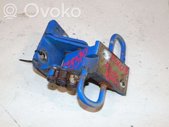 Volkswagen Polo Front door lower hinge 6Q0831411 6Q0831411A