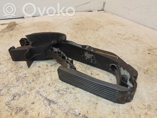 Mercedes-Benz E W211 Accelerator throttle pedal A2113000604 A2113000904