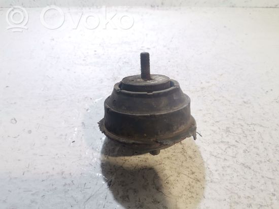 BMW 3 E46 Engine mount bracket 1095444