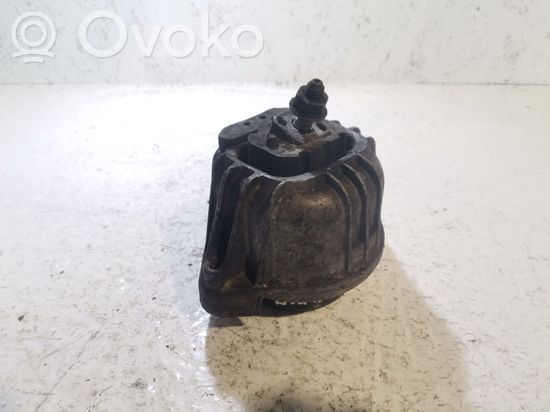BMW 3 E90 E91 Engine mount bracket 13981112