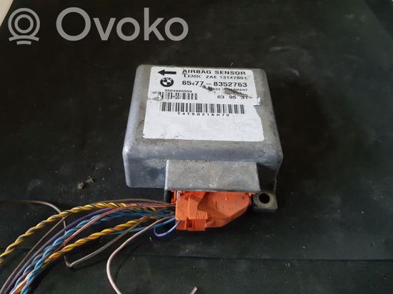 BMW 5 E34 Airbag control unit/module 8352763